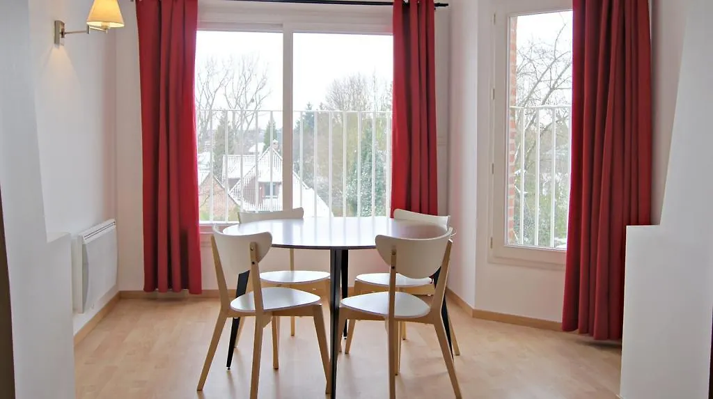 Little Suite - Astrid Marcq-en-Baroeul 0*,